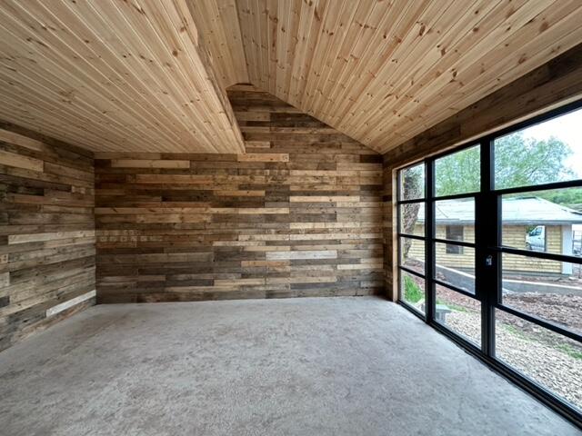 Load image into Gallery viewer, Natural Mixed Tones Rustic Cladding - 35 Square Meter Pack - UnSanded
