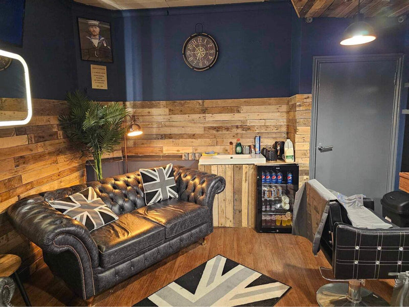 Load image into Gallery viewer, Natural Mixed Tone Rustic Cladding - 1 Square Meter Pack - Sanded
